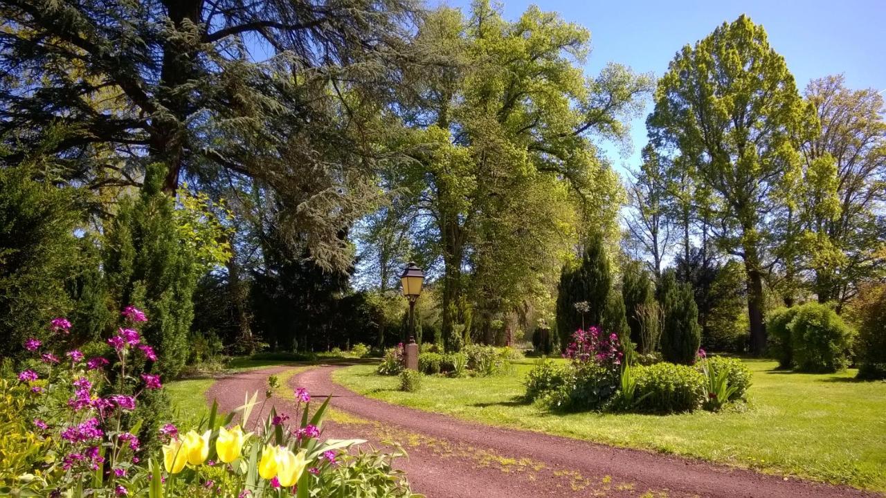Chateau De La Vernede, La Grande Vernede Saint-Remy-de-Chargnat Luaran gambar